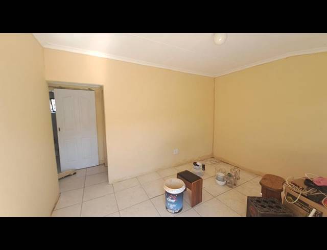 2 BEDROOM PROPERTY TO RENT IN UMLAZI N